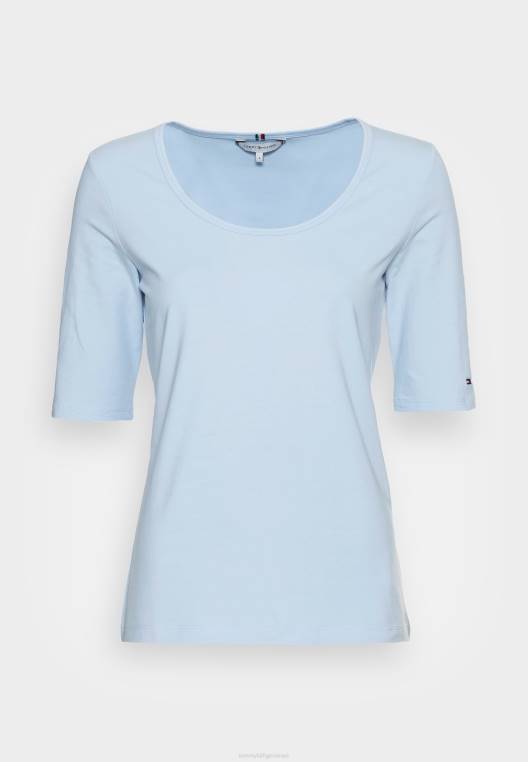 חולצת טריקו בסיסית עם סקופ דק NX207488 כחול מבריז Tommy Hilfiger