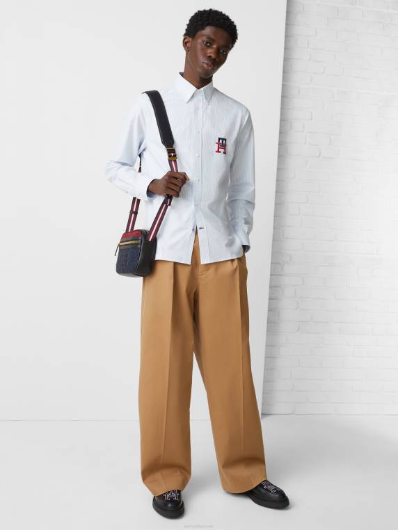 חולצת אוקספורד בהתאמה רגילה עם מונוגרמה NX20748 כחול/לבן מעונן Tommy Hilfiger