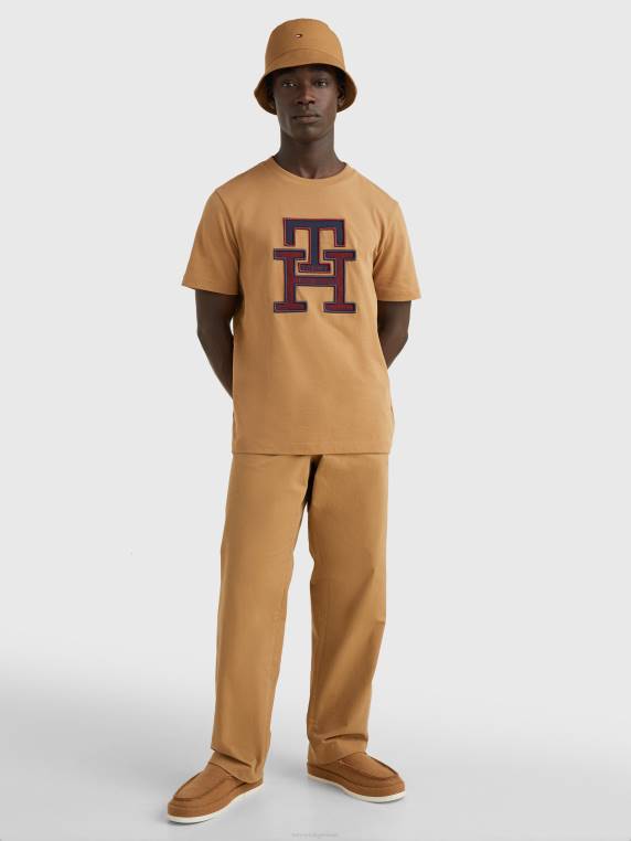 חולצת טריקו מכותנה אורגנית עם מונוגרמה NX20753 חאקי כפרי Tommy Hilfiger