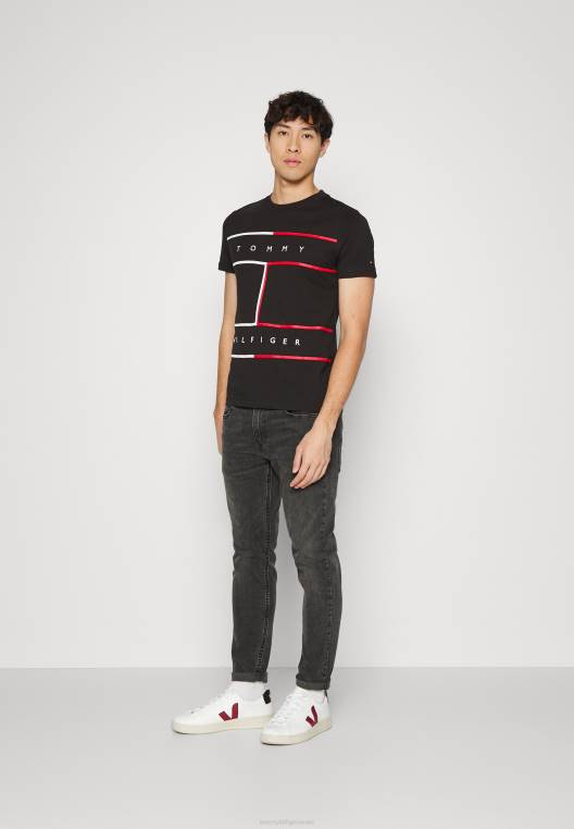 חולצת טריקו עם הדפס דגל גדול NX207587 שָׁחוֹר Tommy Hilfiger