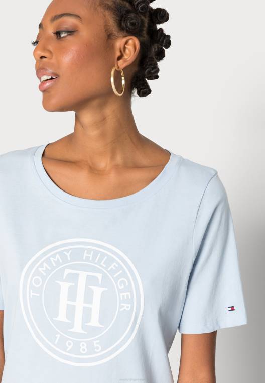 חולצה בהדפס רגיל NX207593 כחול מבריז Tommy Hilfiger