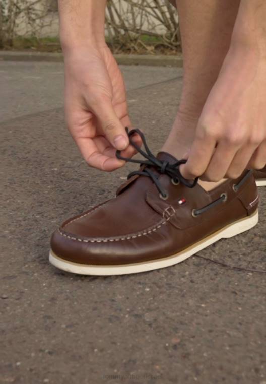 נעלי סירה קלאסיות NX207603 קקאו Tommy Hilfiger