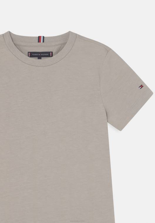 חולצת טריקו בסיסית בצבע טבעי NX207607 אדמה קרירה Tommy Hilfiger