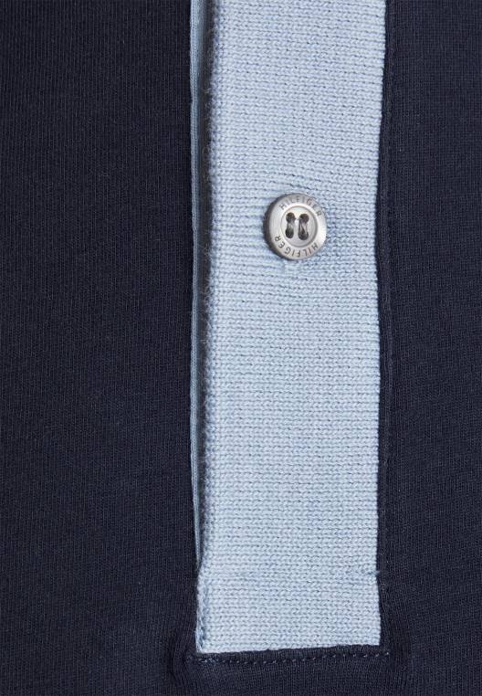 חולצת פולו דקה עם קצה נקי NX207637 שמיים מדבריים Tommy Hilfiger