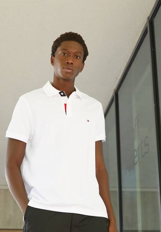 חולצת פולו רגילה עם כיס NX207672 לבן Tommy Hilfiger