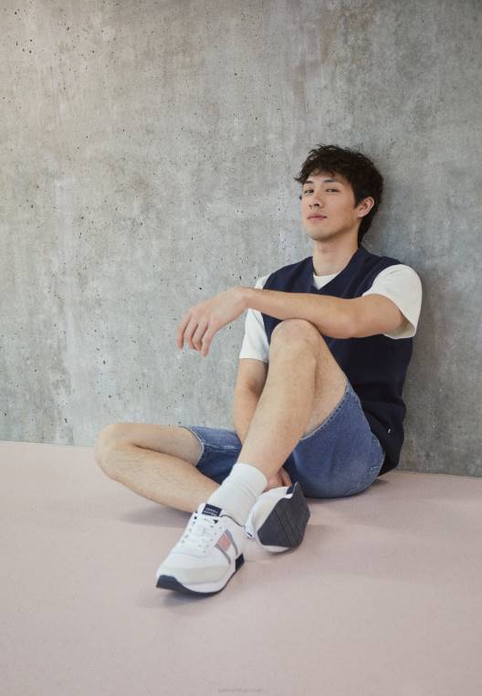 מאמני דגל רץ חיוניים NX207787 לבן Tommy Hilfiger