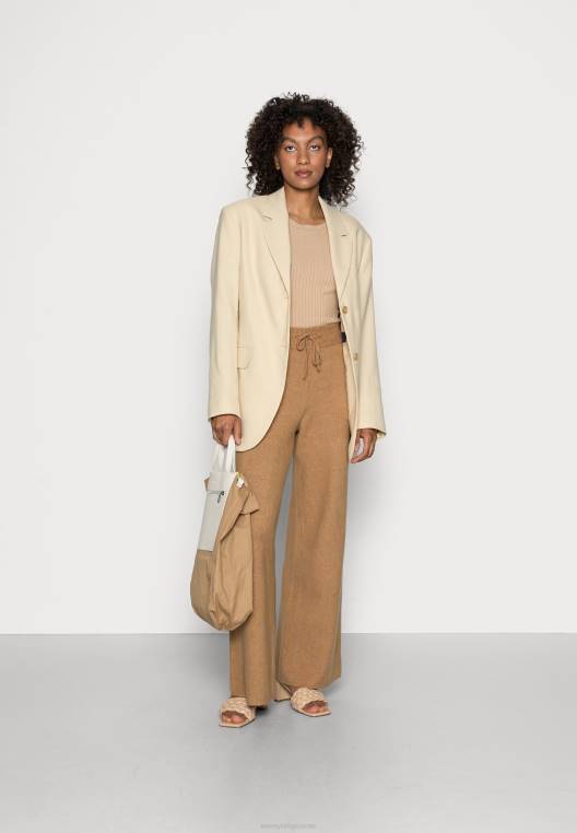 תחתונים של חליפת אימונית עם רגליים רחבות NX207882 חאקי כפרי Tommy Hilfiger