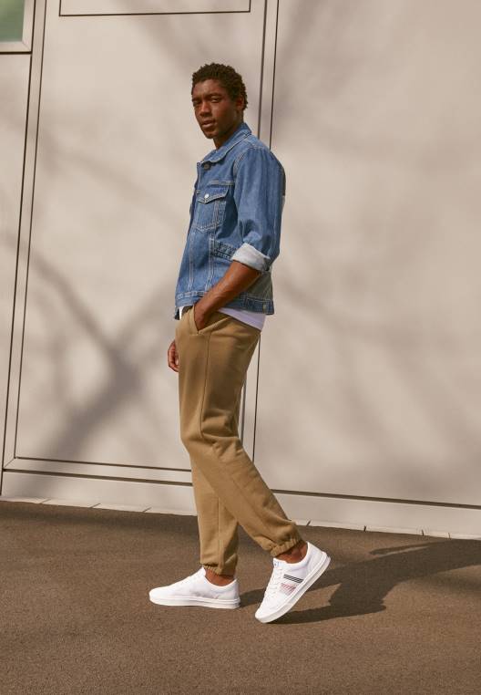 מאמני פסים קלים NX207924 לבן Tommy Hilfiger