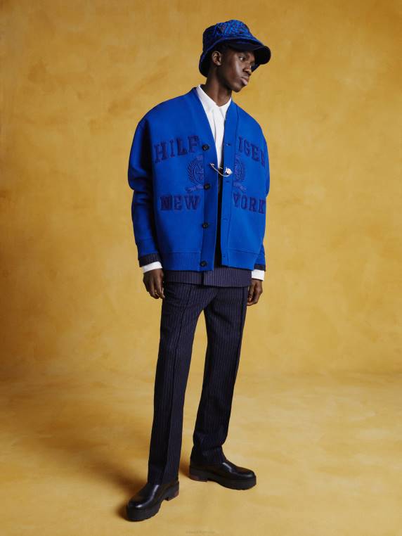 קרדיגן ג'רסי עם אפליקציית קרסט NX20793 כחול מודגש Tommy Hilfiger