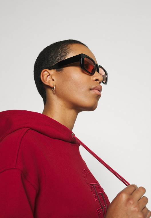 סווטשירט קפוצ'ון גרפי נינוח NX207974 רגאטה אדום Tommy Hilfiger