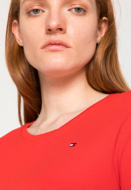 חולצת טריקו בסיסית עם צווארון עגול דק NX208085 זיקוקין Tommy Hilfiger