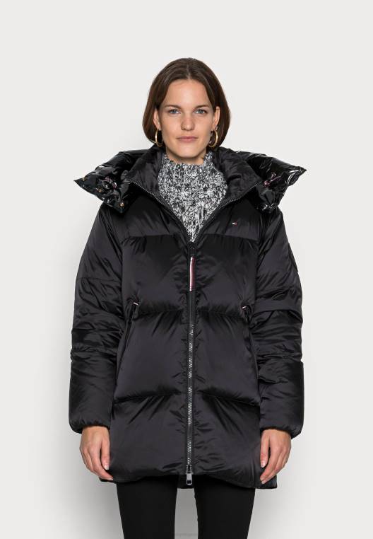 מעיל פוך פוך עם לוגו מט מבריק NX208290 שָׁחוֹר Tommy Hilfiger