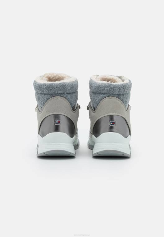 מגפונים חיצוניים עם שרוכים NX208406 לחישה אפורה Tommy Hilfiger