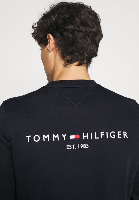 סווטשירט עם צווארון לוגו NX208551 שמיים מדבריים Tommy Hilfiger