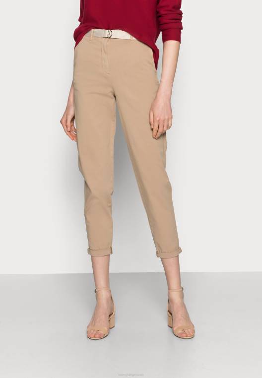 חגורת תערובת מכנסי צ'ינו מחודדים NX208567 בז' Tommy Hilfiger