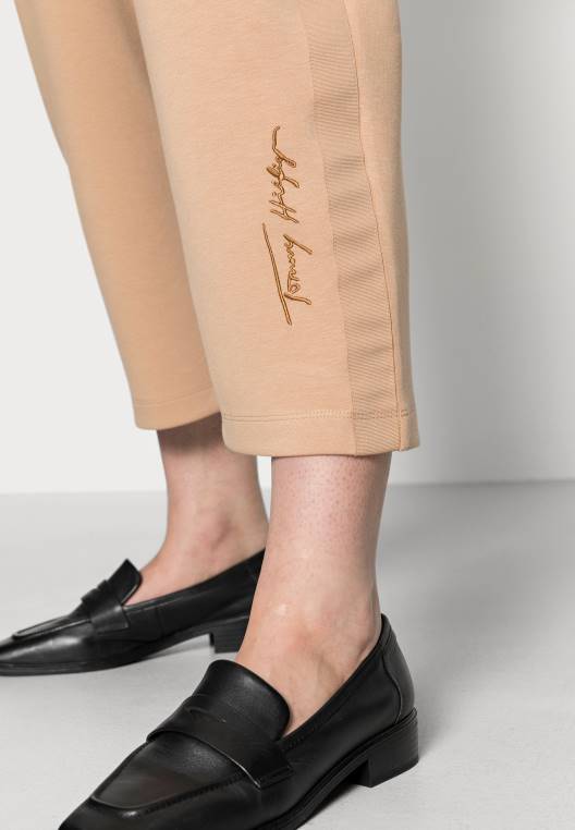 תחתונים רגועים של אימונית מכנסיים ארוכים NX208651 בז' Tommy Hilfiger