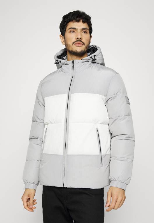 מעיל חורף עם קפוצ'ון גבוה בלוק NX208708 אפור ברזל Tommy Hilfiger