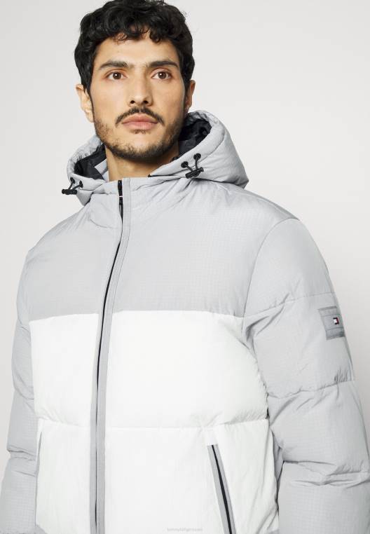 מעיל חורף עם קפוצ'ון גבוה בלוק NX208708 אפור ברזל Tommy Hilfiger