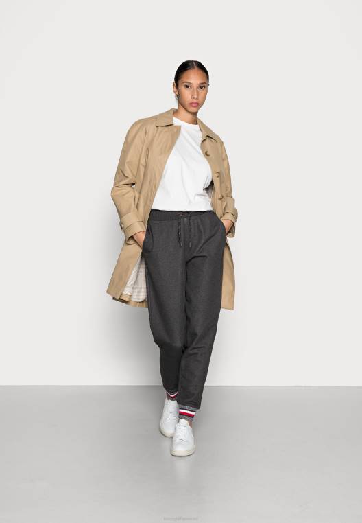 תחתונים רגועים של חליפת אימונית לורקס NX208811 אברש אפור כהה Tommy Hilfiger