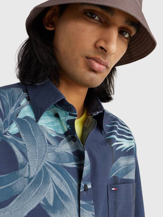 חולצה קז'ואל עם שרוולים קצרים בהדפס טרופי NX20989 שמיים מדבריים/רב Tommy Hilfiger