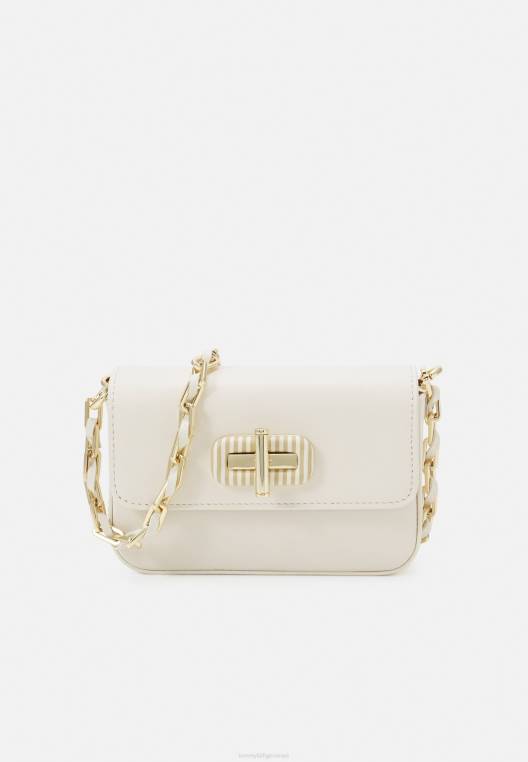 Turnlock Petit Crossover לרוחב תיק גוף NX205144 נוצה לבן Tommy Hilfiger