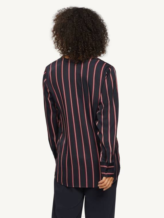 חולצת שרוולים ארוכים עם צווארון V מסוג ויסקוזה סאטן NX202411 פס ממוקם אנכי/שמי מדבר/אדום Tommy Hilfiger