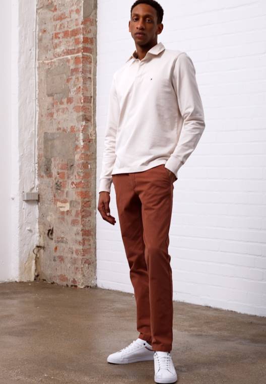 מכנסי צ'ינו חלת דבש bleecker NX204755 אדום כהה Tommy Hilfiger