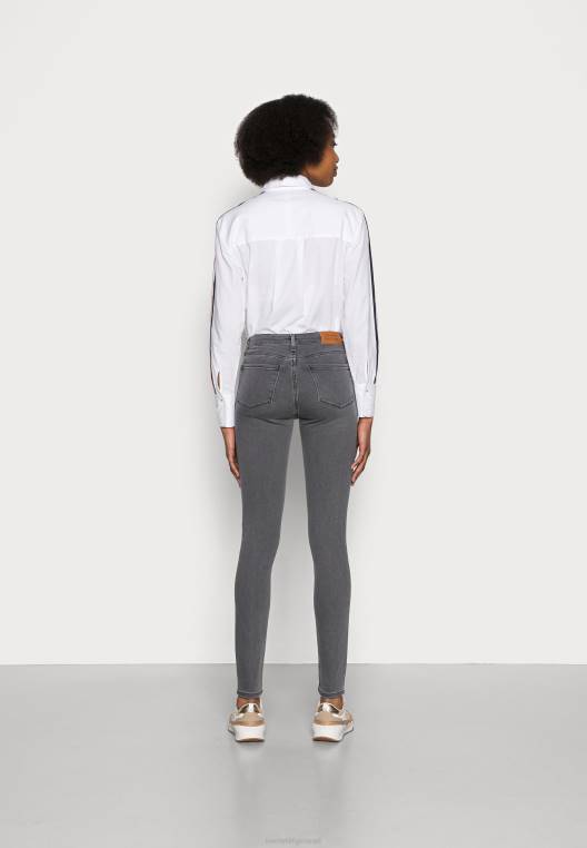 como סקיני ג'ינס בגזרת סקיני NX208239 טינה Tommy Hilfiger