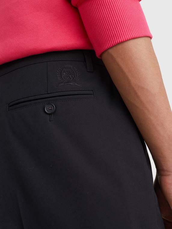 מכנסיים בגזרת crest NX201042 שָׁחוֹר Tommy Hilfiger