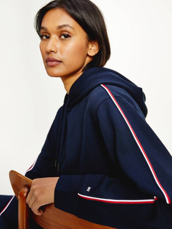 קפוצ'ון קלטת חתימה interlock NX202644 שמיים מדבריים Tommy Hilfiger