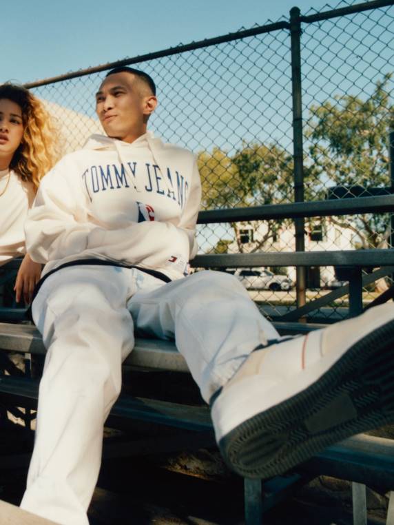 ג'ינס & nba קפוצ'ון רגוע NX202232 לבן/חדש עתיק Tommy Hilfiger