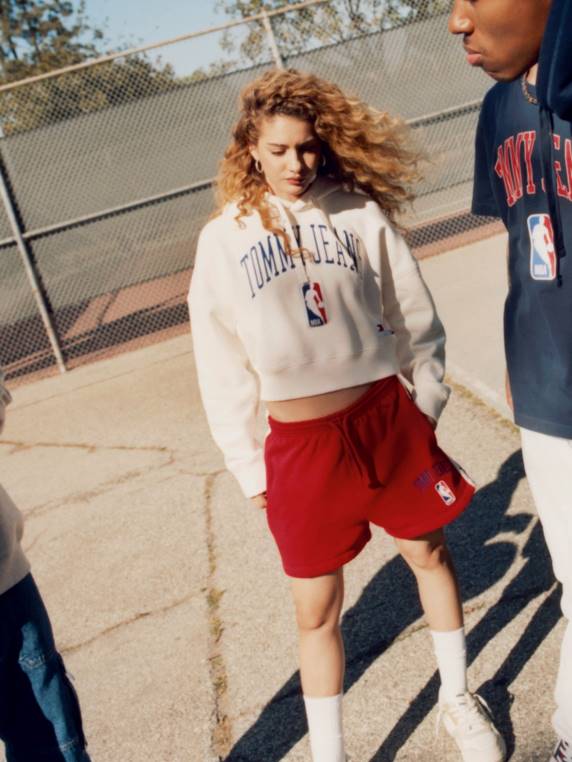 מכנסי טרנינג קצרים עם ג'ינס ומכנסי nba NX202468 אדום כפרי Tommy Hilfiger