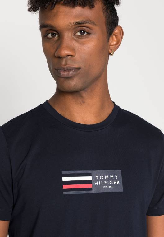 חולצת טי גרפית של rwb corp בהדפס טי NX204673 שמיים מדבריים Tommy Hilfiger